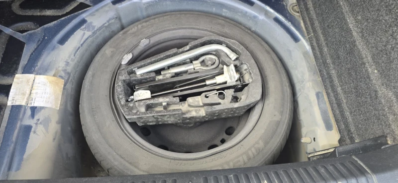 VW Polo, снимка 5 - Автомобили и джипове - 53288057