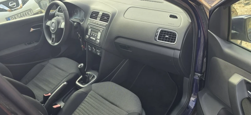 VW Polo, снимка 2 - Автомобили и джипове - 53288057