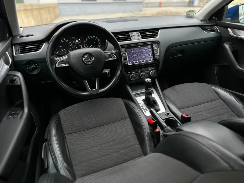 Skoda Octavia 2.00D/DSG/RACE/BLUE/ОБСЛУЖЕН!CANTON/Full/MAX/NAVI/, снимка 11 - Автомобили и джипове - 53433860