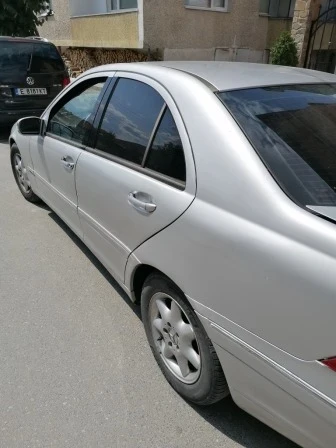 Mercedes-Benz C 220 220 cdi, снимка 6 - Автомобили и джипове - 53090099