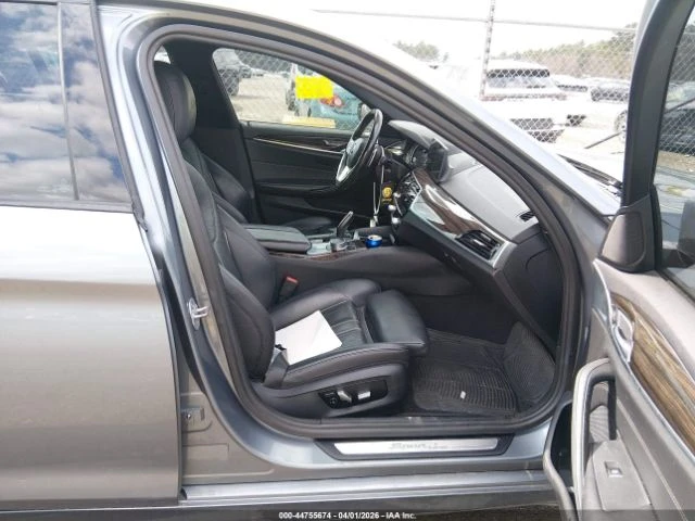 BMW 530 i xDrive, снимка 5 - Автомобили и джипове - 54357753