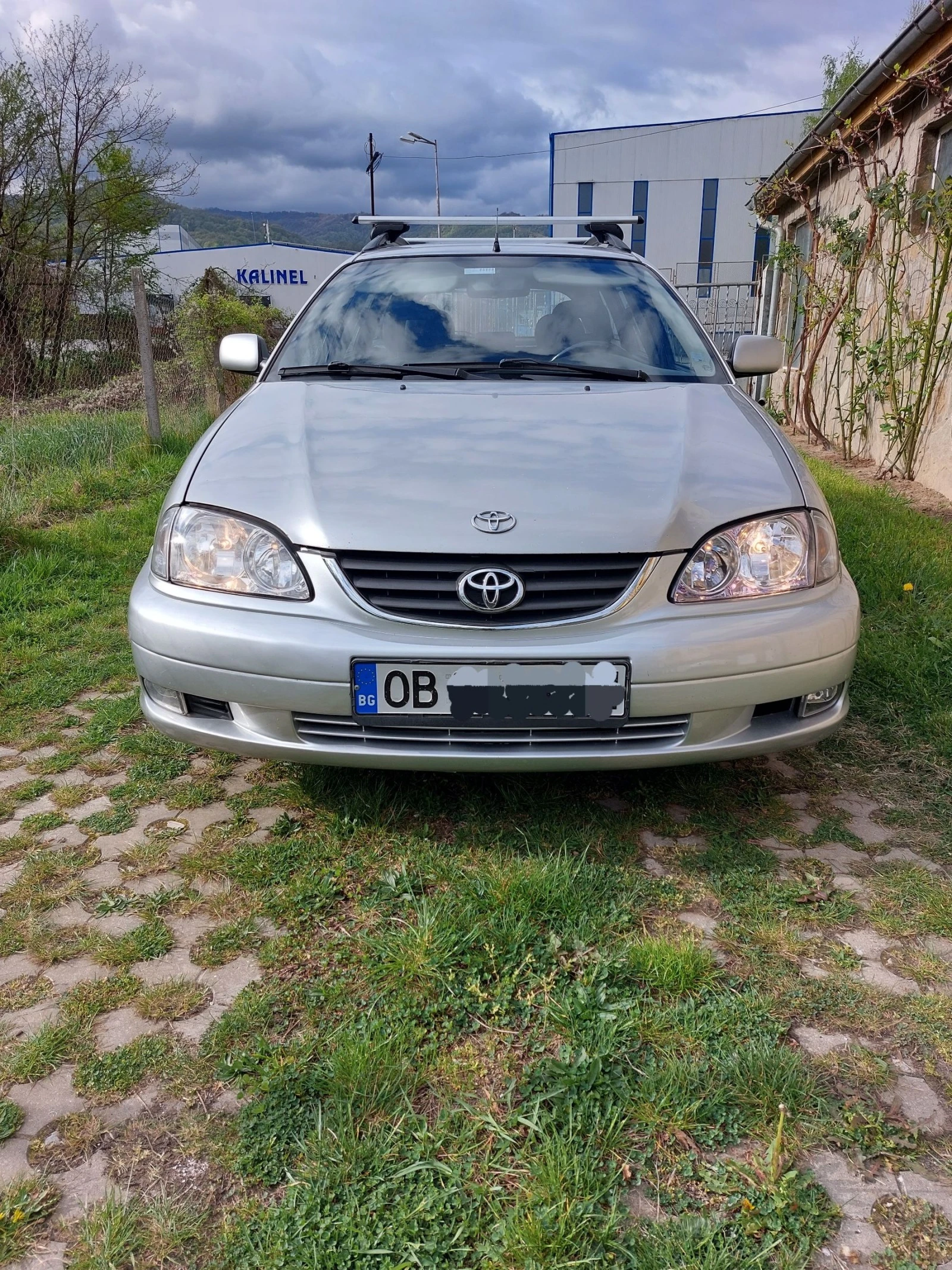 Toyota Avensis 2.0 D4D 110к.с  - изображение 2