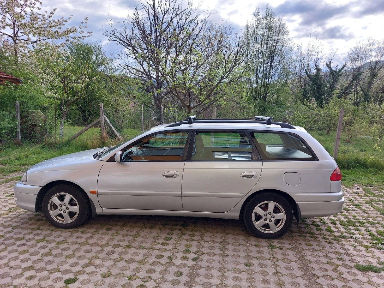 Toyota Avensis 2.0 D4D 110к.с  - изображение 3