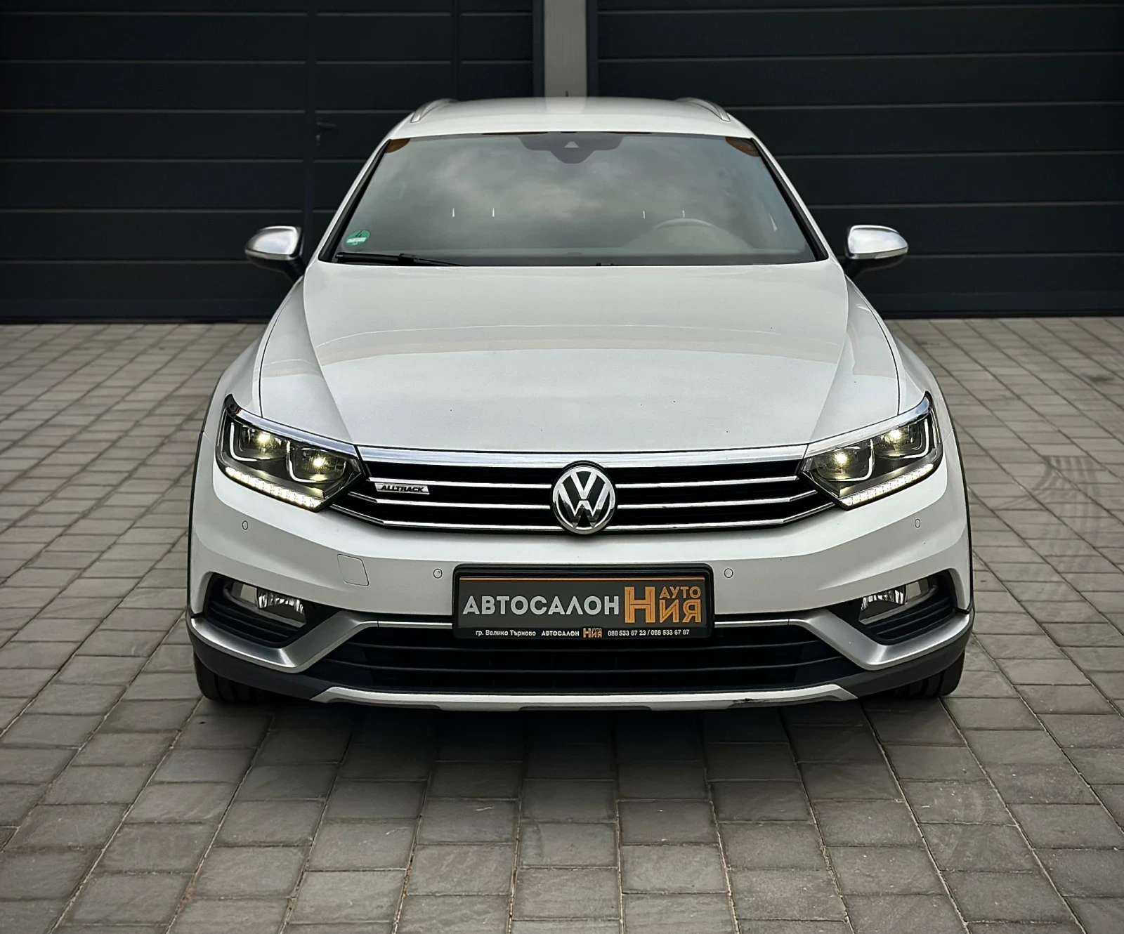 VW Passat Alltrack 2.0TDI * Digital* Distronic* Massage* LED - изображение 2