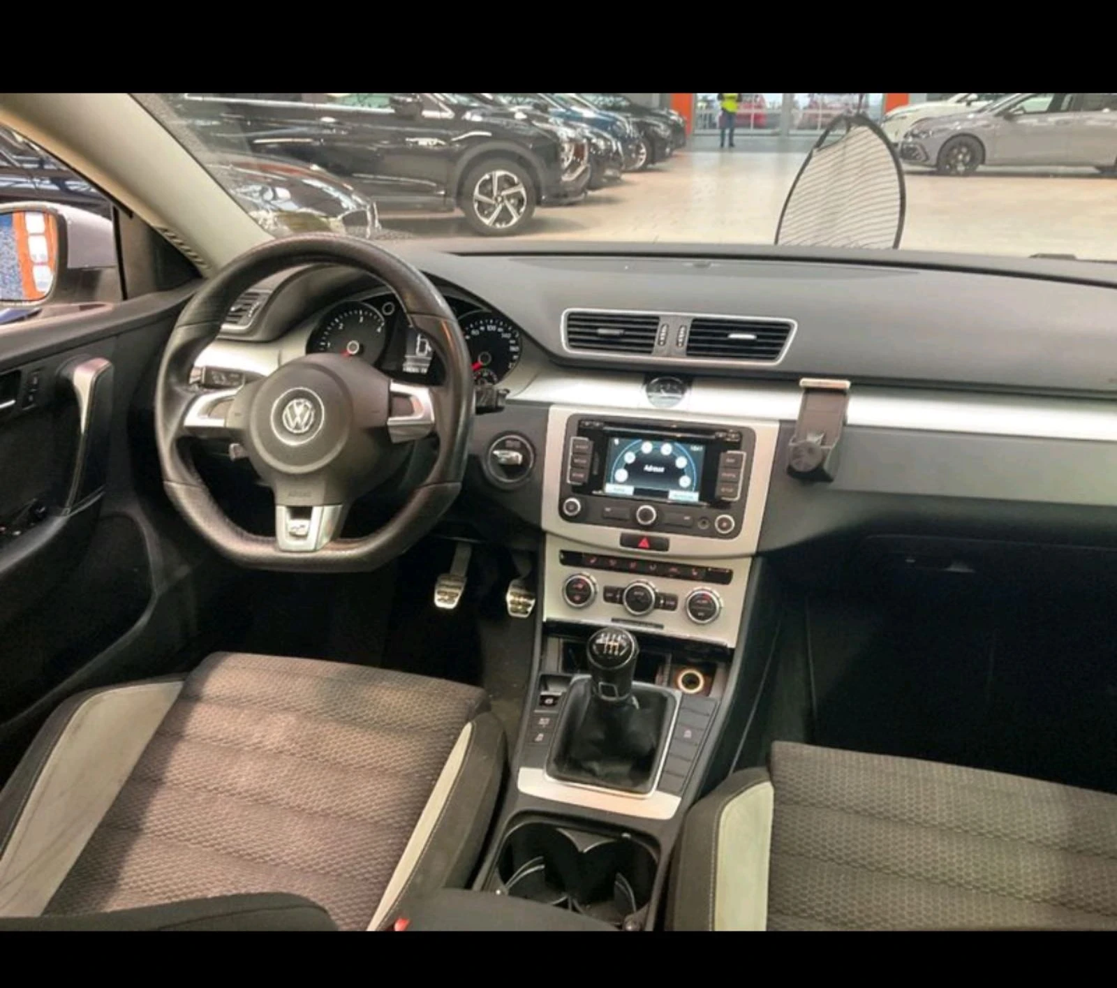 VW Passat В 7 R-Line - изображение 6
