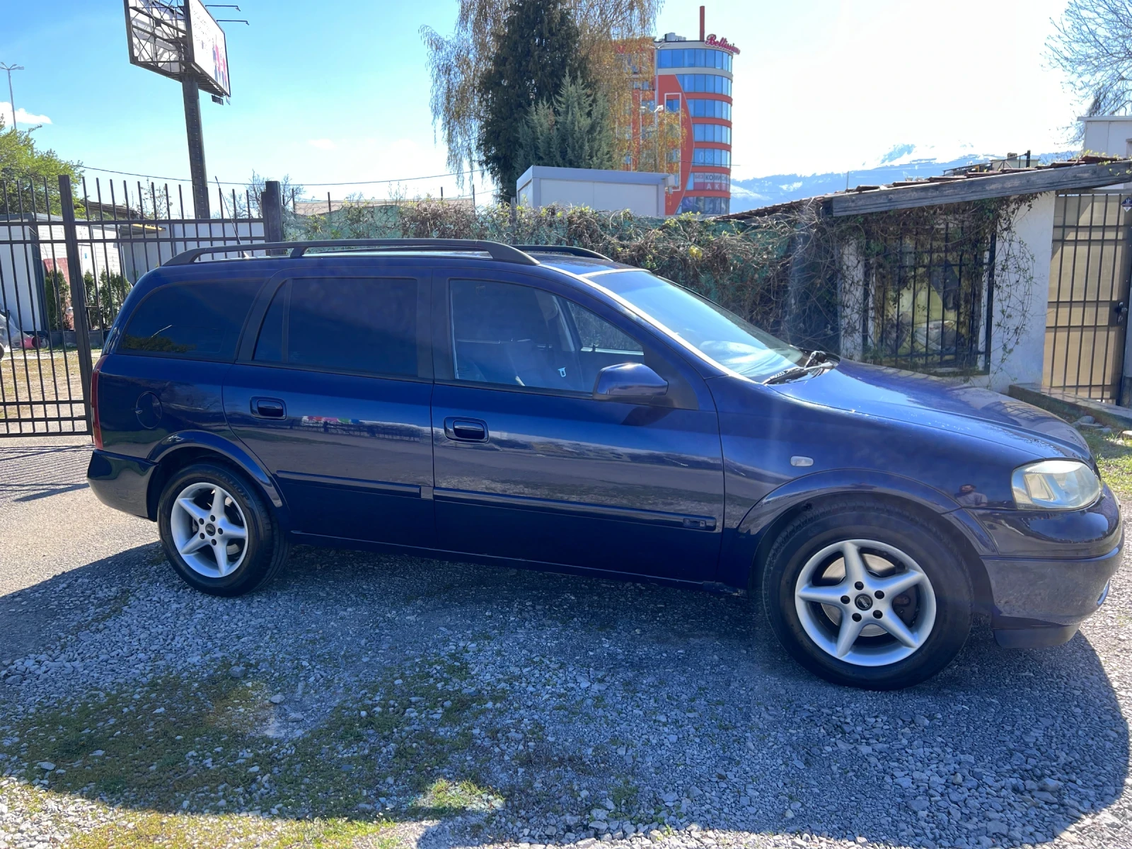 Opel Astra 2.0 DTI - изображение 2