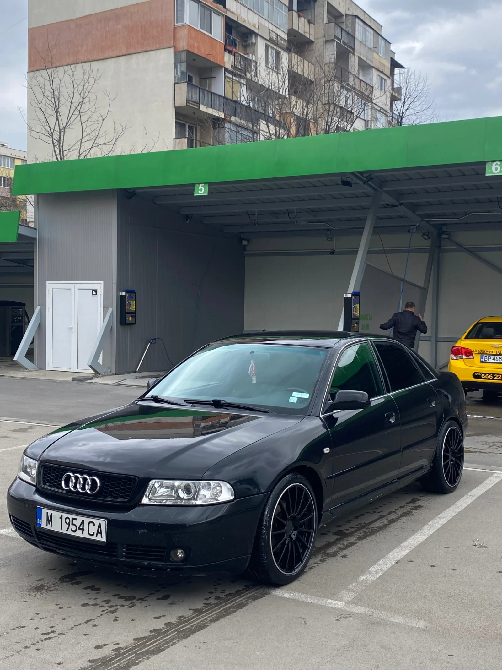Audi A4  - изображение 6