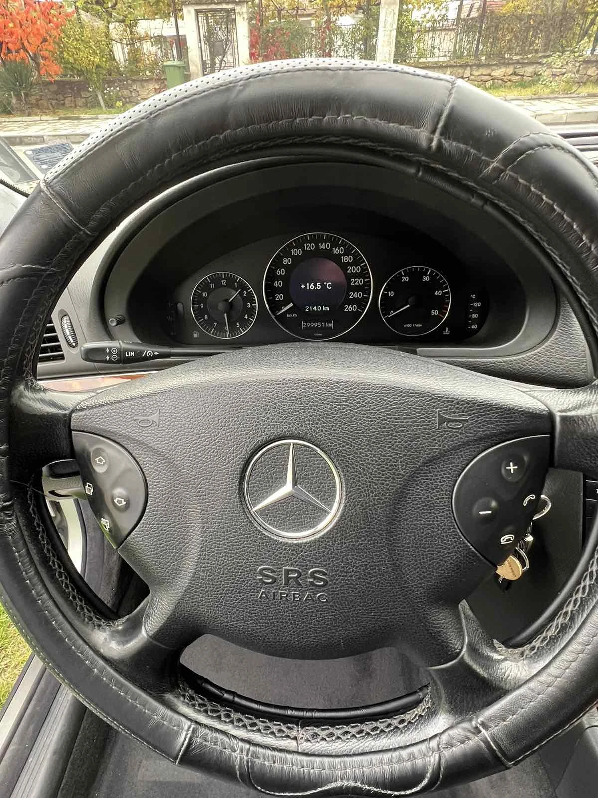 Mercedes-Benz E 320 CDI - изображение 10