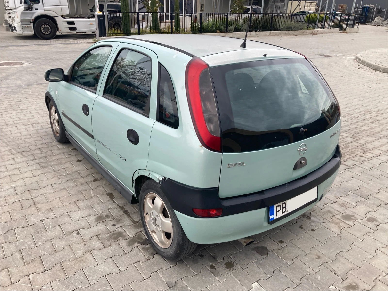 Opel Corsa 1.4 бенз/газ - изображение 4