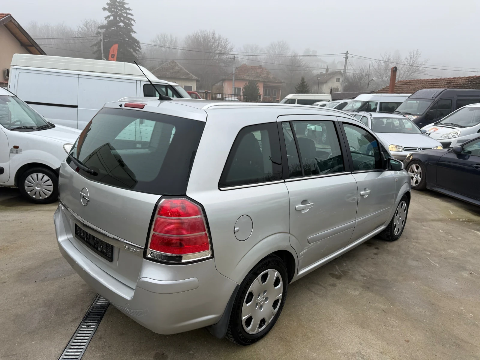 Opel Zafira 1.9CDTI 7 ����� | Mobile.bg � ����������� 5