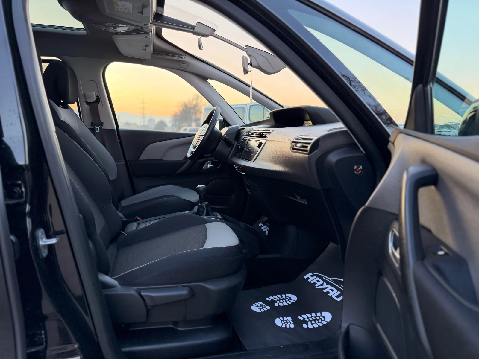 Citroen C4 Picasso 2.0HDi= 7 �����= ��������= ������=  | Mobile.bg � ����������� 11