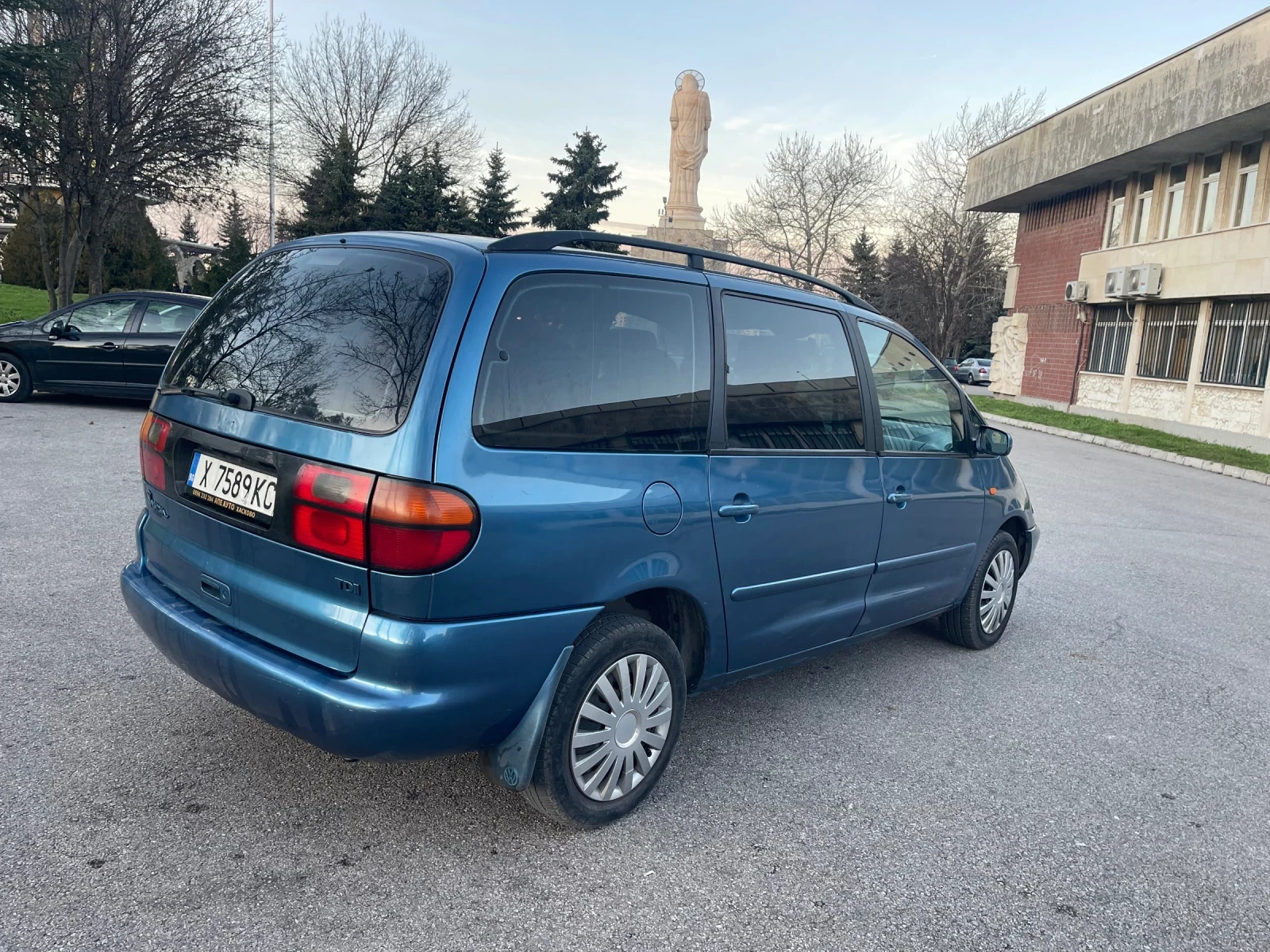 VW Sharan 1.9tdi 110k - изображение 5