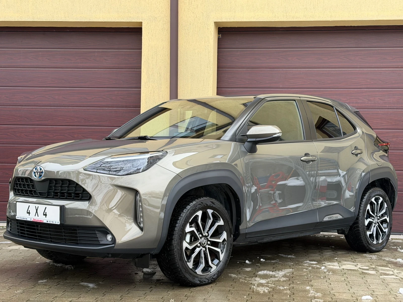 Toyota Yaris Cross 1.5i Hybrid* 4x4*  в ГАРАНЦИЯ до 06/2032 - изображение 3