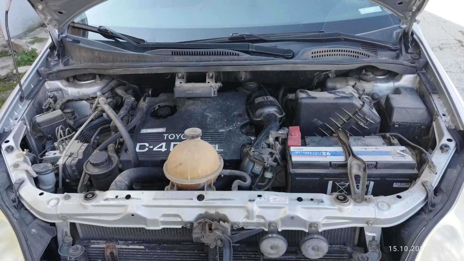 Toyota Avensis verso фейслифт, снимка 10 - Автомобили и джипове - 53830092