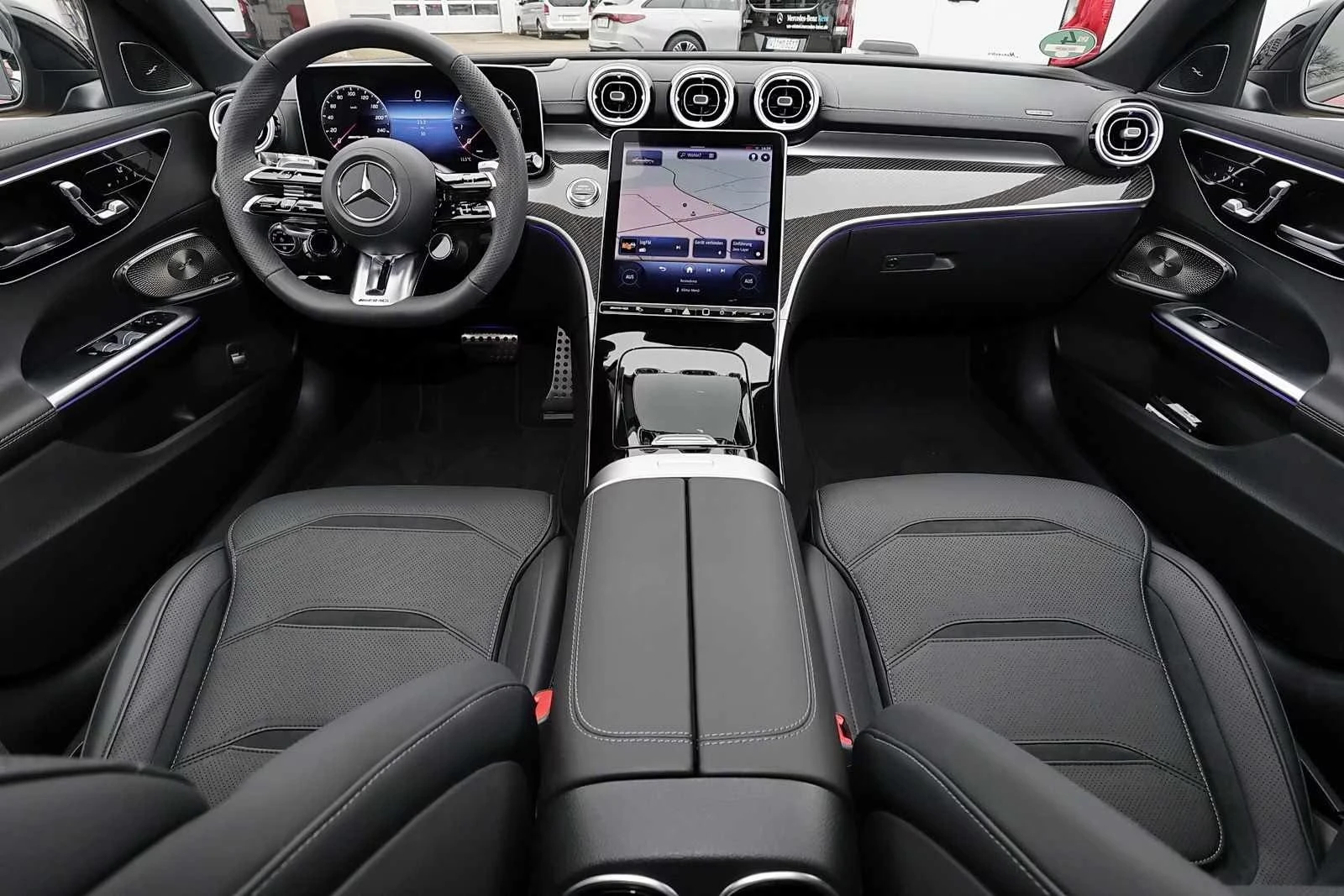 Mercedes-Benz C 43 AMG /4-MATIC/MANUFAKTUR/NIGHT/PANO/BURM/360/, снимка 8 - Автомобили и джипове - 53871661