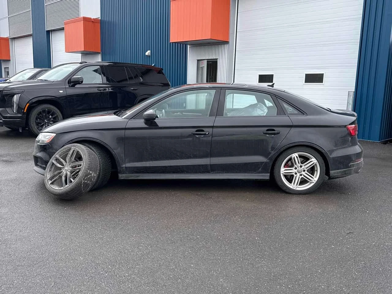 Audi S3 Technik/CAMERA/LED/B&O/ГУМИ С ДЖАНТИ , снимка 17 - Автомобили и джипове - 54046697