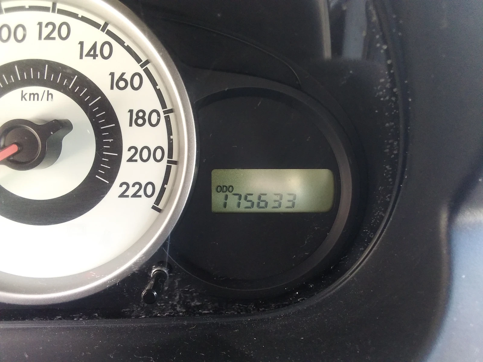 Mazda 2, снимка 9 - Автомобили и джипове - 54294975