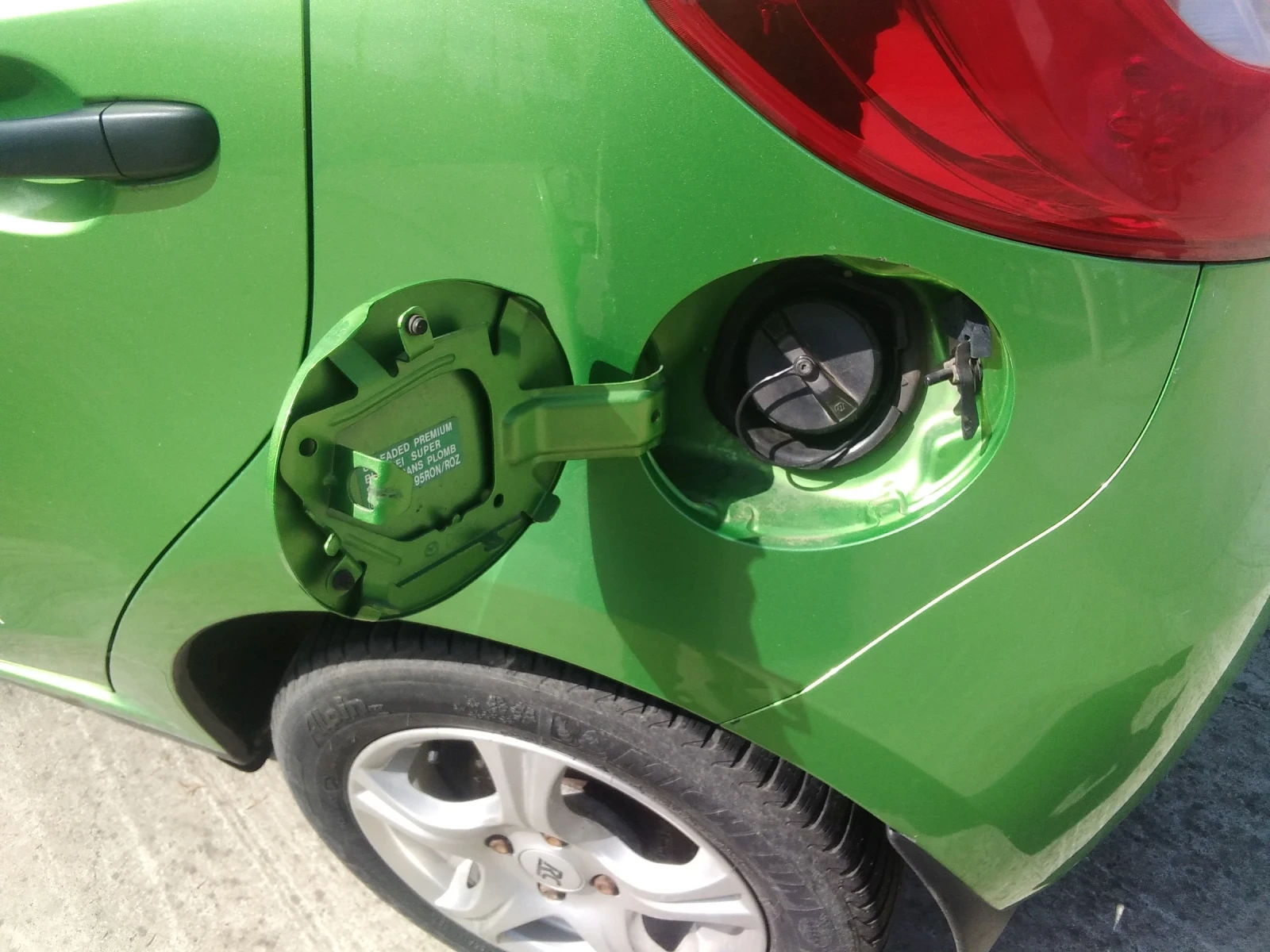 Mazda 2, снимка 6 - Автомобили и джипове - 54294975