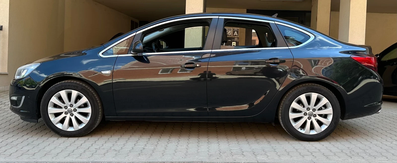 Opel Astra 1.4 turbo, gaz, klima, kasko, снимка 2 - Автомобили и джипове - 54440406