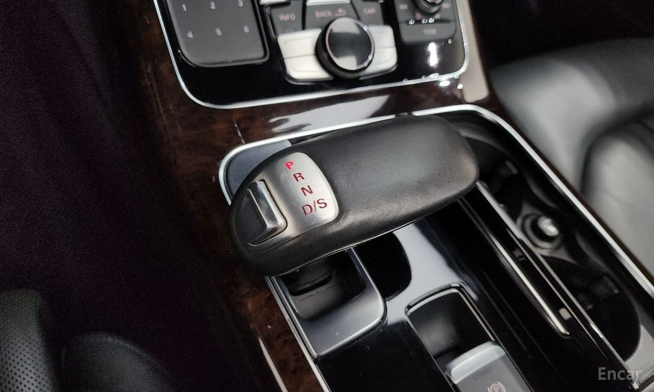 Audi A8 3.0 TDI* DISTRONIC* МАСАЖ* HEAD-UP* BOSE* , снимка 12 - Автомобили и джипове - 54633754