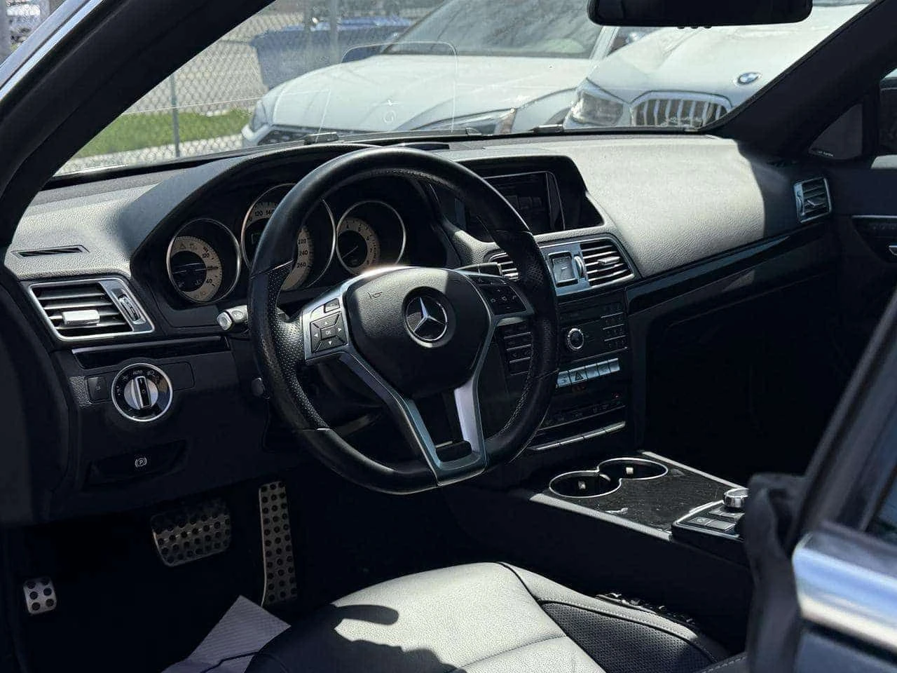 Mercedes-Benz E 400 * CARFAX * ЦЕНА ДО БГ, снимка 6 - Автомобили и джипове - 54739241
