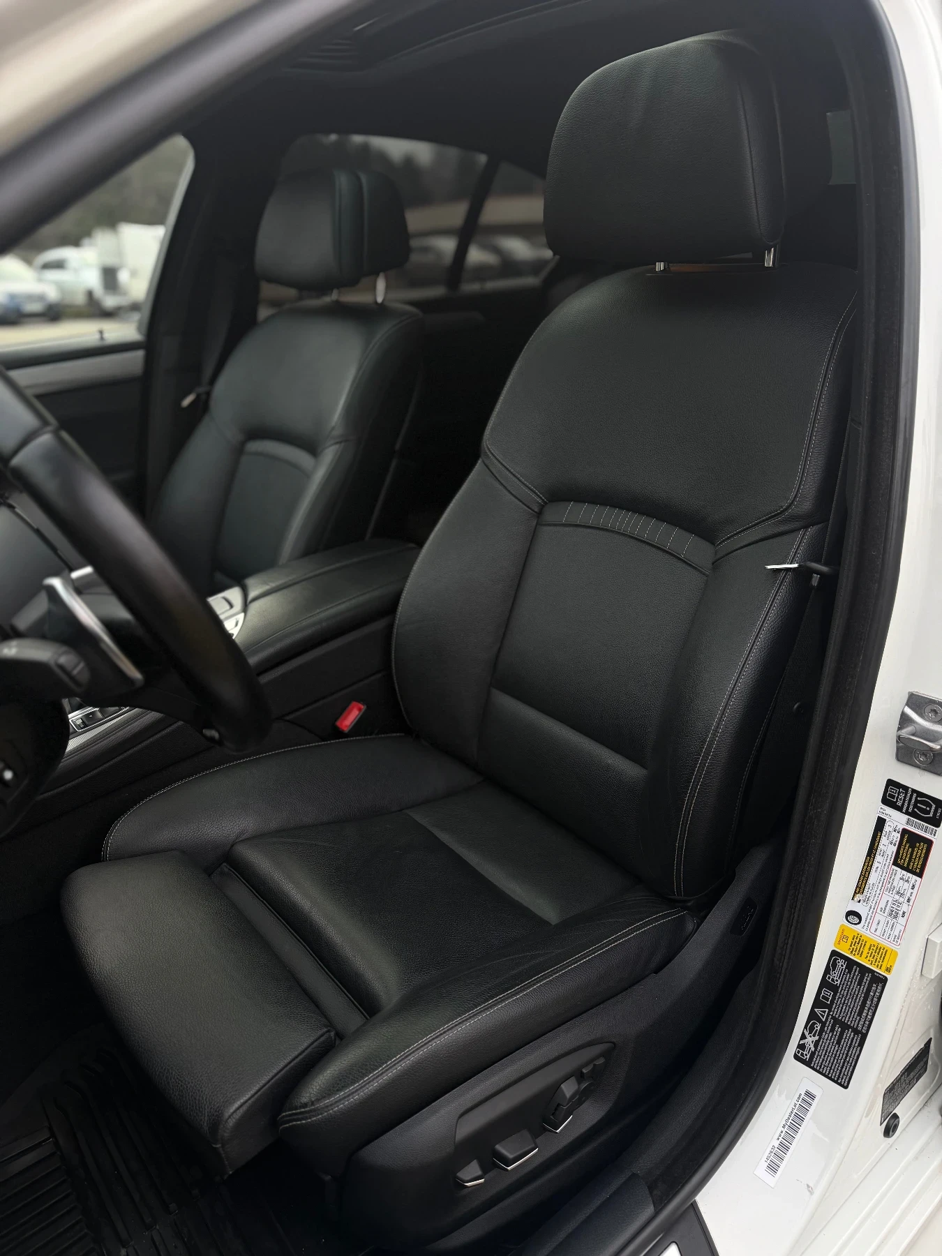 BMW 535 i xDrive M Pack Adaptive Led / HUD / H&K, снимка 11 - Автомобили и джипове - 55000719