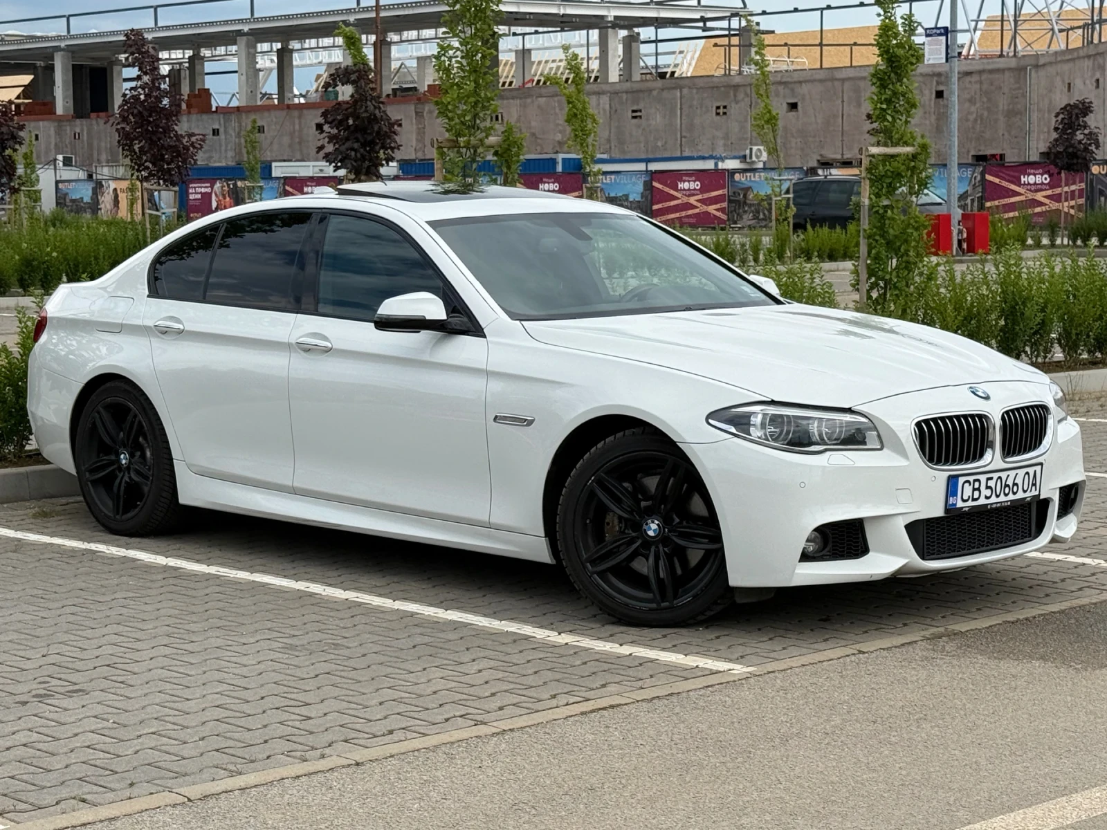 BMW 535 i xDrive M Pack Adaptive Led / HUD / H&K, снимка 8 - Автомобили и джипове - 55000719