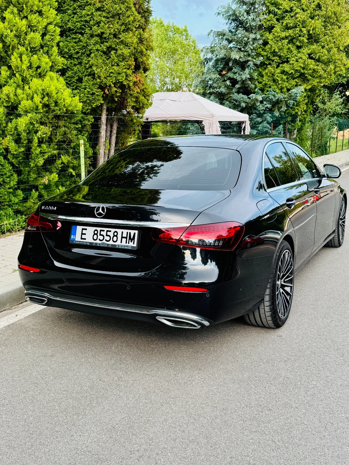 Mercedes-Benz E 220, снимка 5 - Автомобили и джипове - 55116786