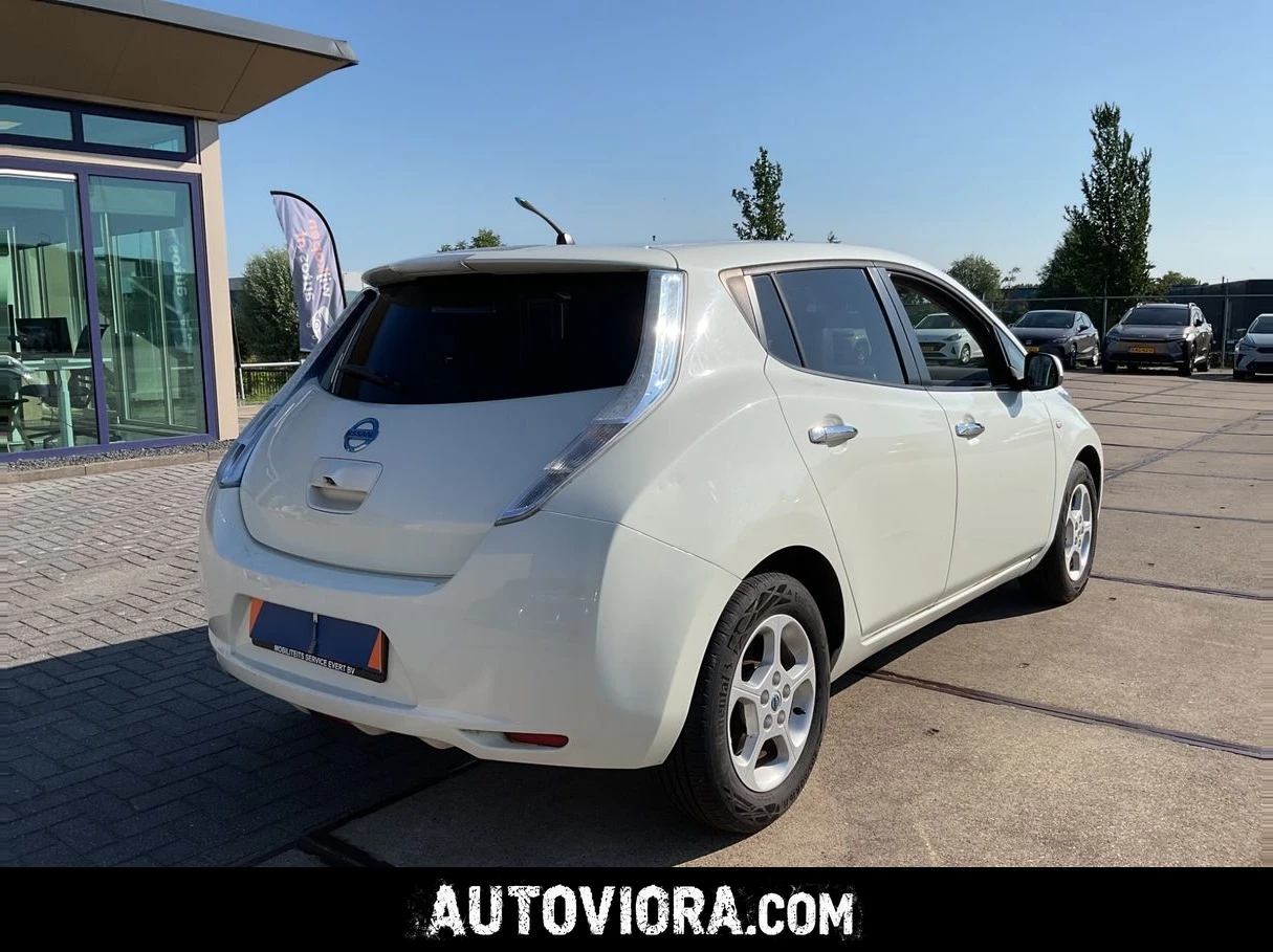 Nissan Leaf , снимка 2 - Автомобили и джипове - 55335266