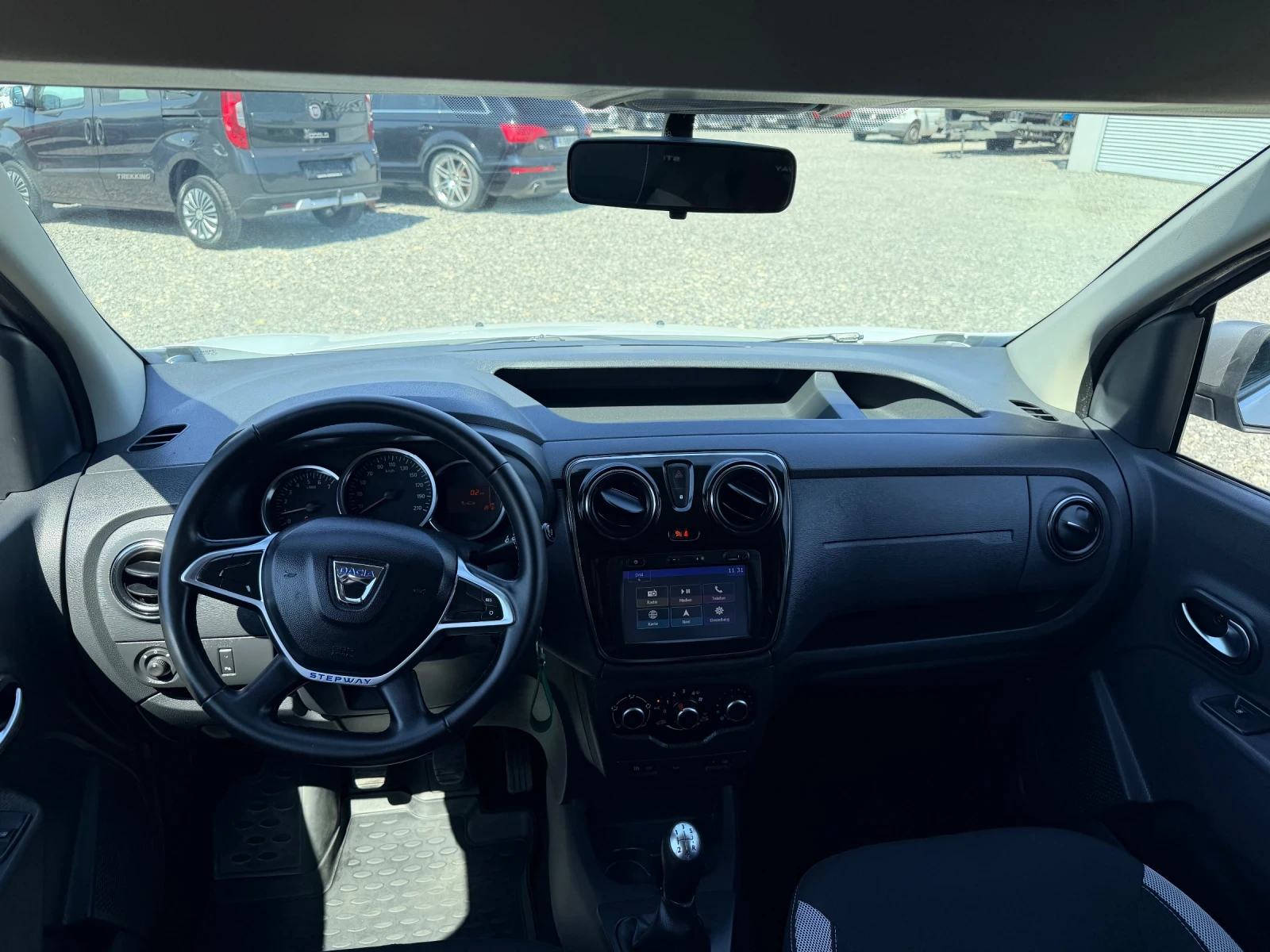 Dacia Dokker 1.5dci STEPWAY, снимка 8 - Автомобили и джипове - 56022590