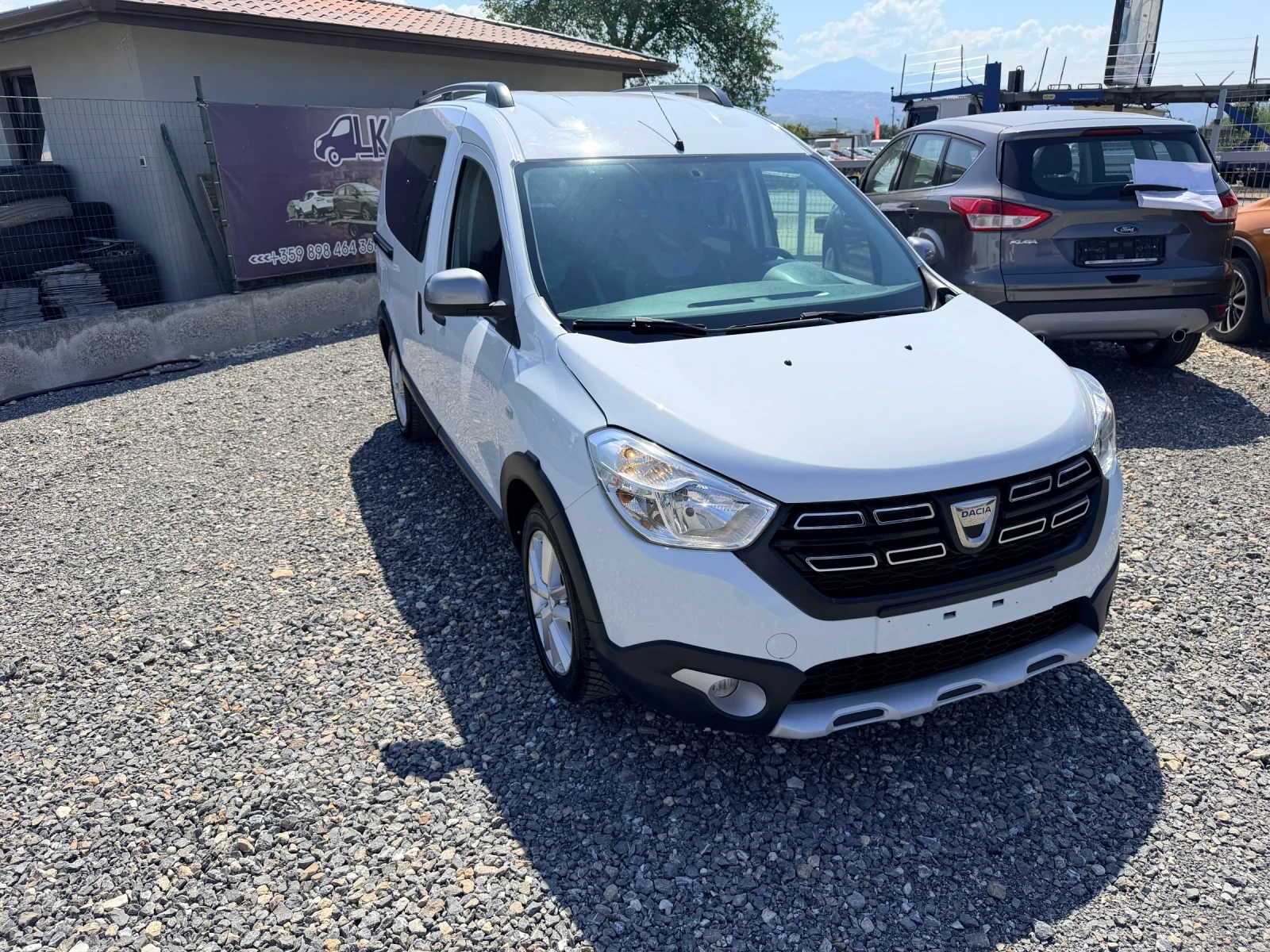 Dacia Dokker 1.5dci STEPWAY, снимка 2 - Автомобили и джипове - 56022590