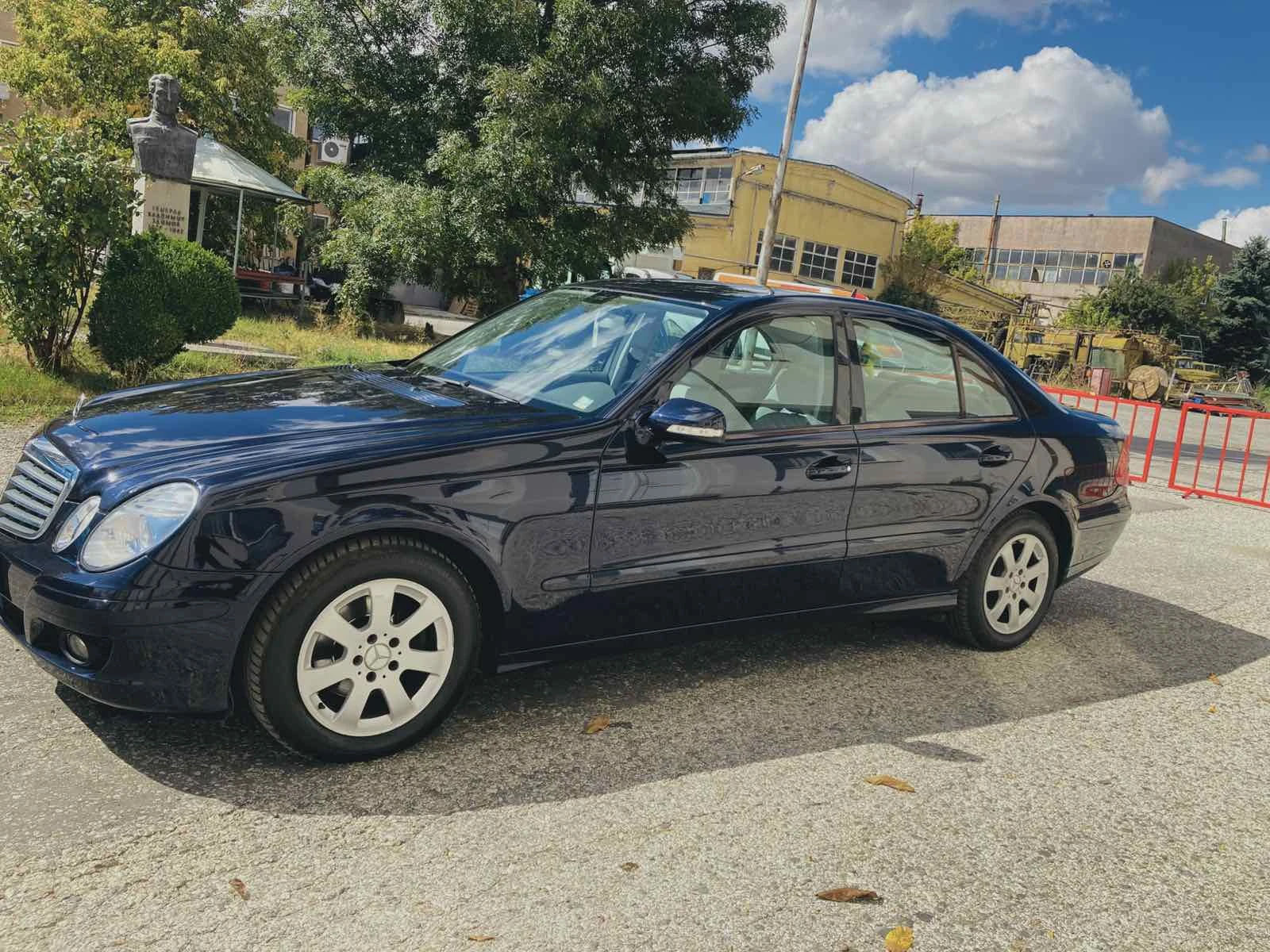 Mercedes-Benz E 220 CDI EVO, снимка 5 - Автомобили и джипове - 56248098