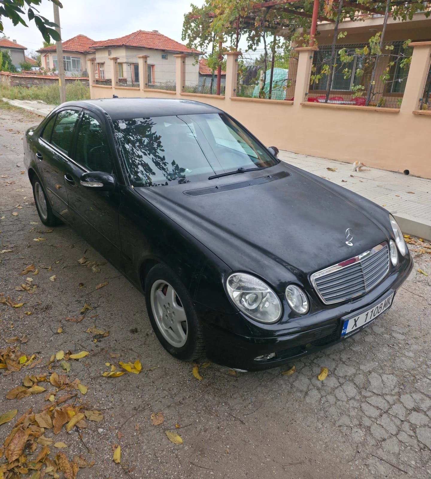 Mercedes-Benz E 220, снимка 13 - Автомобили и джипове - 56449638
