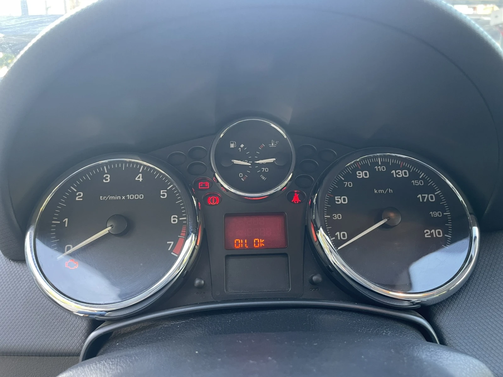 Peugeot 207 1.6VTI, снимка 14 - Автомобили и джипове - 56645349