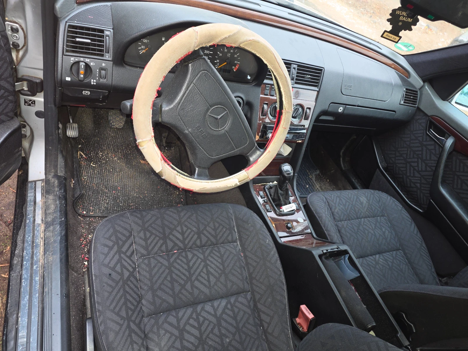 Mercedes-Benz 190, снимка 6 - Автомобили и джипове - 56716734