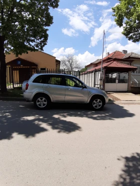 Toyota Rav4 | Mobile.bg    16