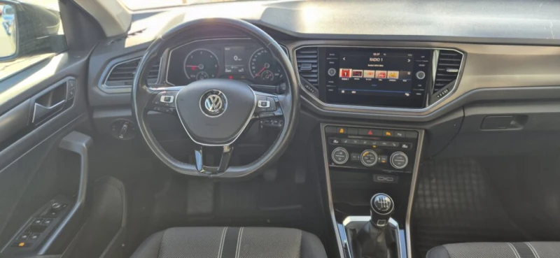 VW T-Roc 1, 6 TDI 116к.с., снимка 12 - Автомобили и джипове - 52285019
