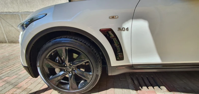 Infiniti QX70 QX70S, снимка 4 - Автомобили и джипове - 51335730
