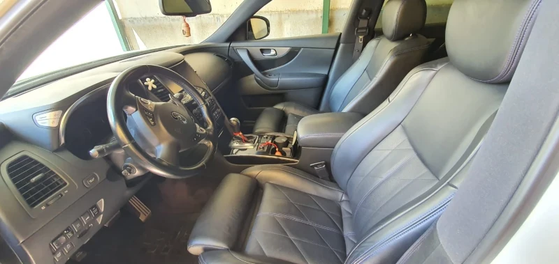 Infiniti QX70 QX70S, снимка 7 - Автомобили и джипове - 51335730