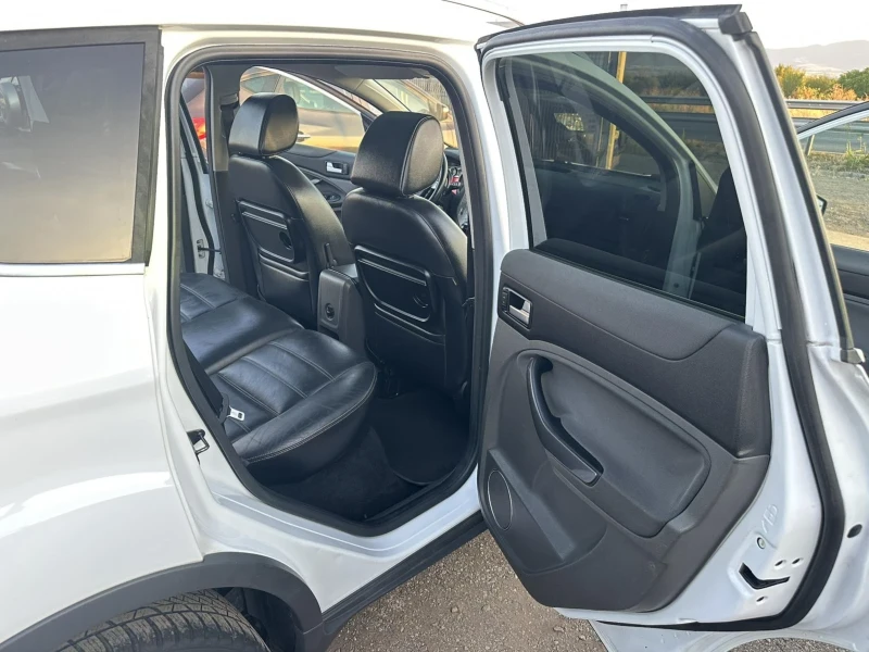 Ford Kuga 4х4 автомат, снимка 13 - Автомобили и джипове - 51353055