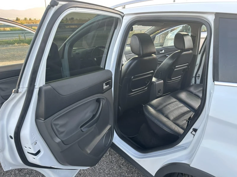 Ford Kuga 4х4 автомат, снимка 11 - Автомобили и джипове - 51353055