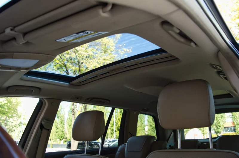 Mercedes-Benz GL 550 4 Matic, снимка 14 - Автомобили и джипове - 52480302