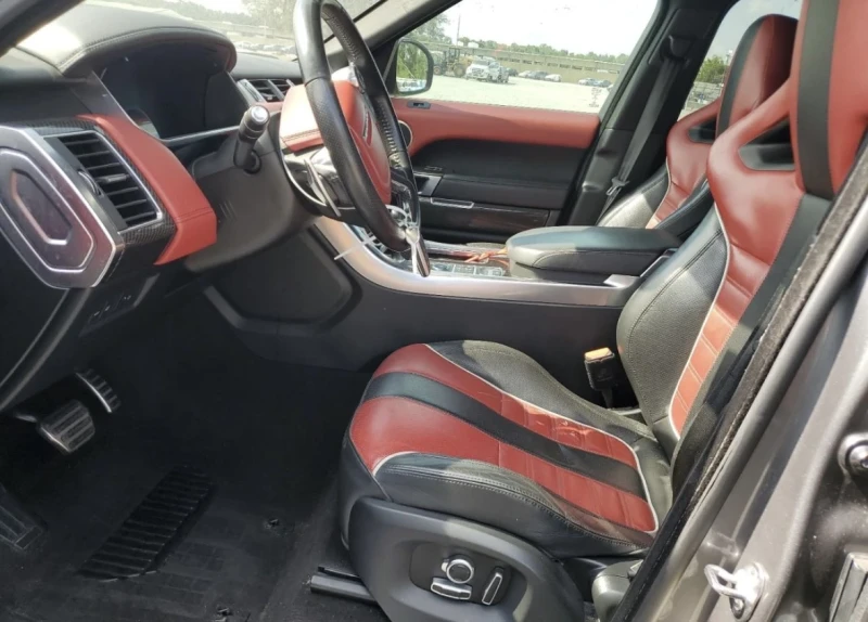 Land Rover Range Rover Sport SVR , снимка 7 - Автомобили и джипове - 52537072