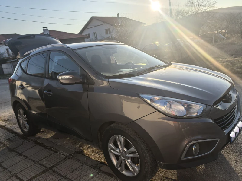 Hyundai IX35, снимка 3 - Автомобили и джипове - 53156934