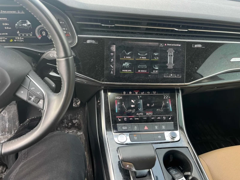 Audi Q8 Progressiv  CARFAX, снимка 9 - Автомобили и джипове - 53272921