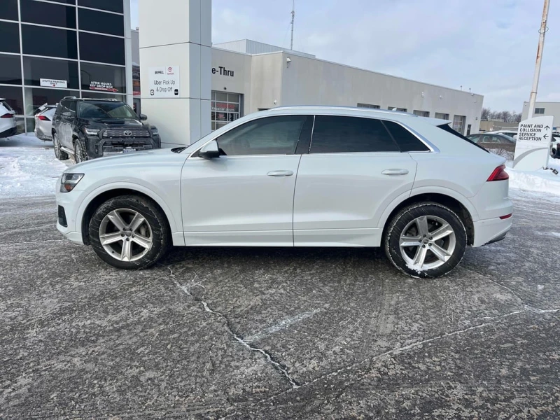 Audi Q8 Progressiv  CARFAX, снимка 2 - Автомобили и джипове - 53272921
