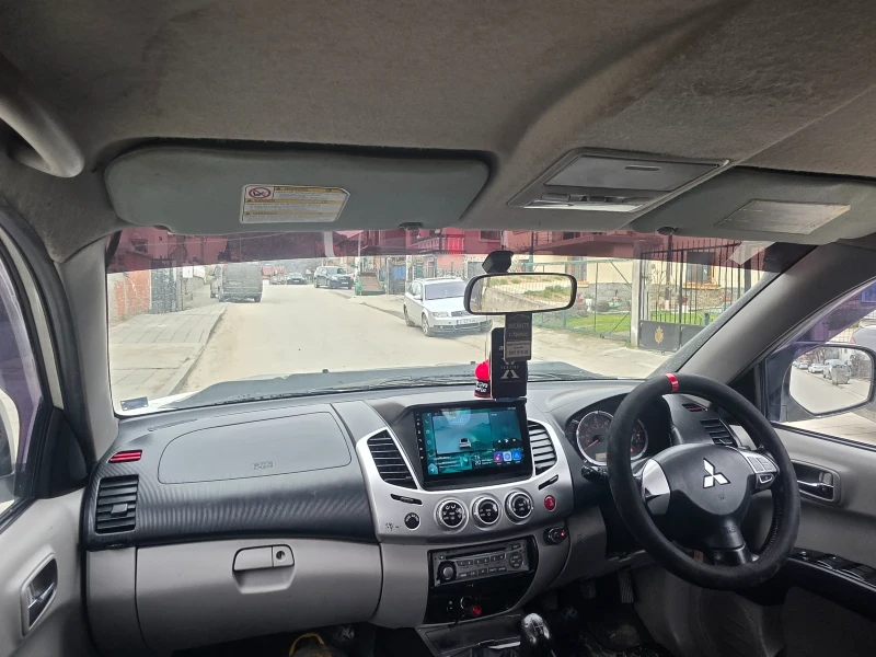 Mitsubishi L200, снимка 8 - Автомобили и джипове - 53483390