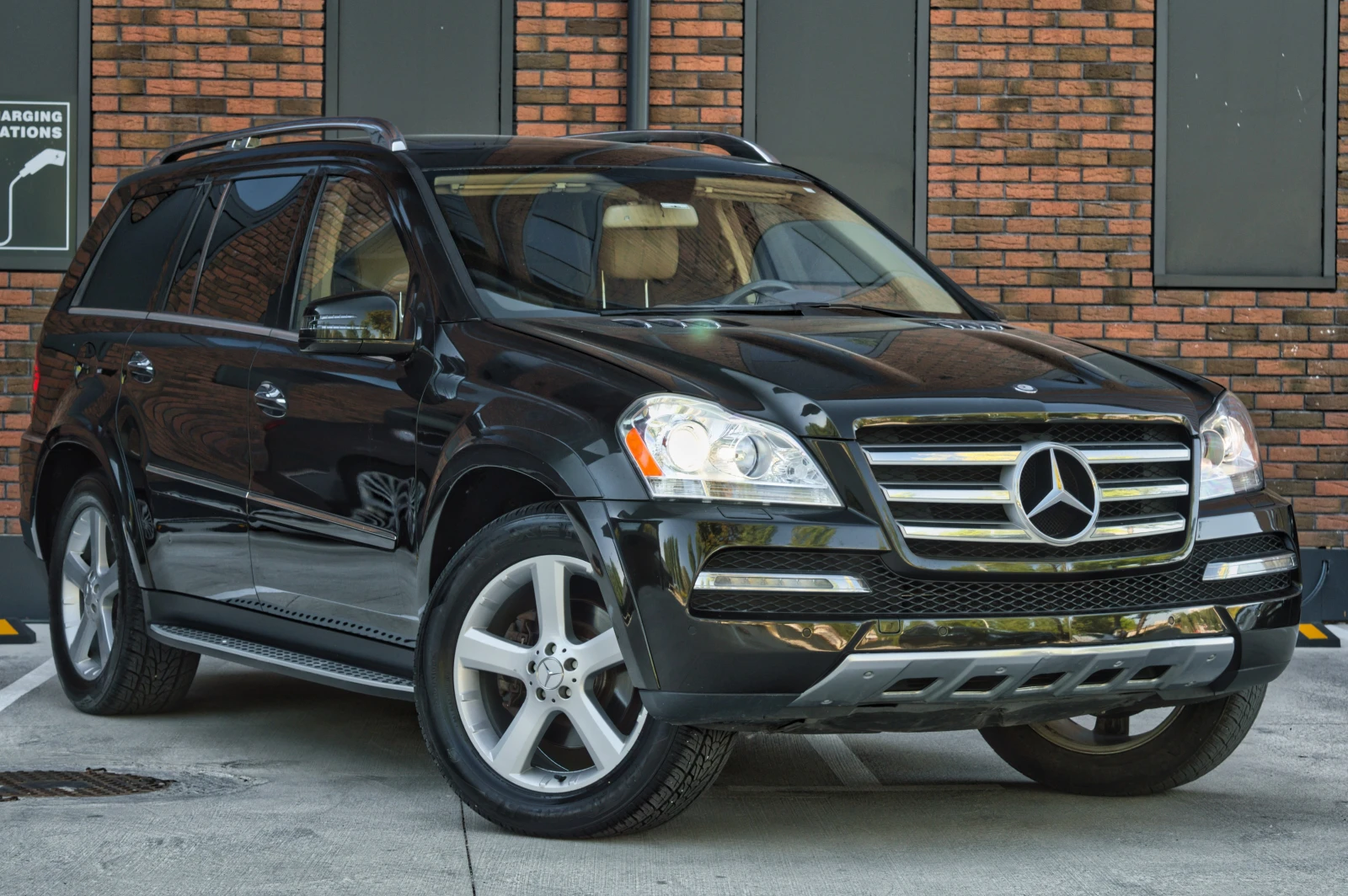 Mercedes-Benz GL 550 4 Matic - изображение 3