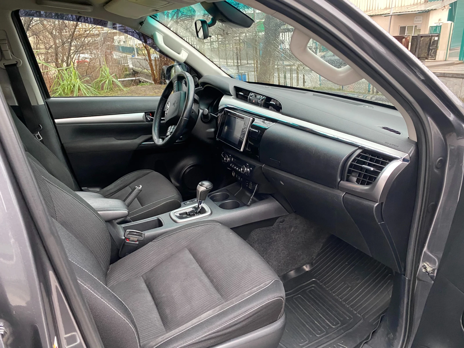 Toyota Hilux 2.4d | Mobile.bg � ����������� 7