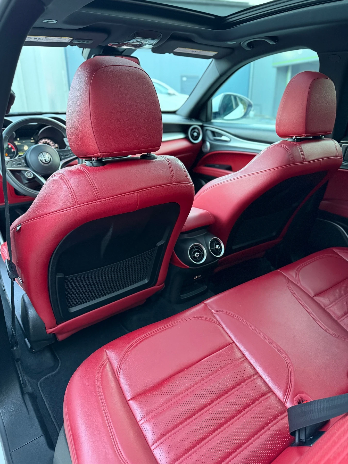 Alfa Romeo Stelvio 2.0T TI Sport, снимка 12 - Автомобили и джипове - 55993076